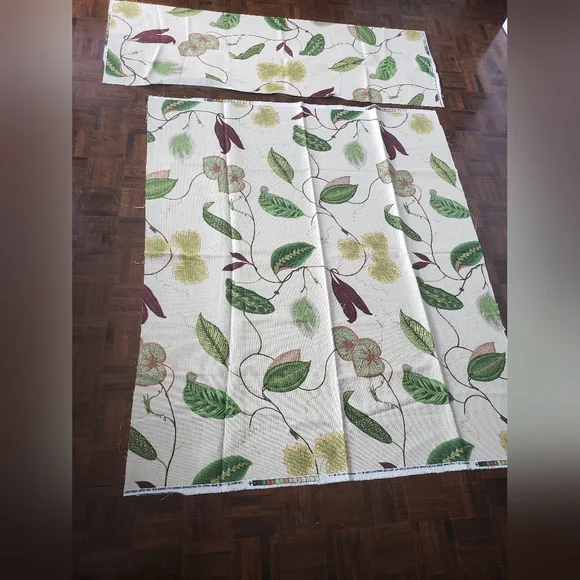 Fabric - Picture 2 of 3